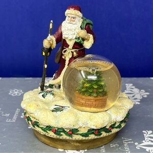 Yankee Candle Topper Father Christmas Snow Globe